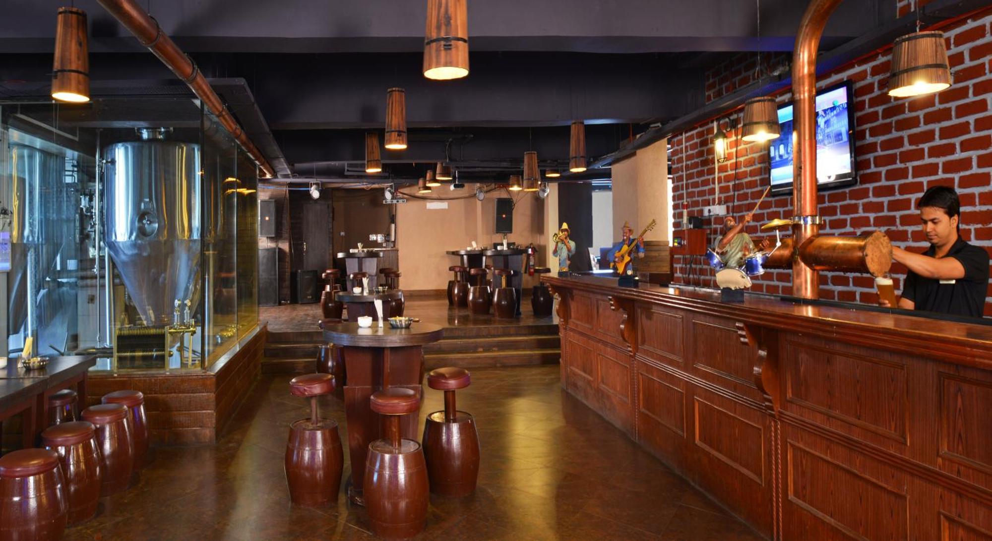 The Corinthians And Club 5* Pune
