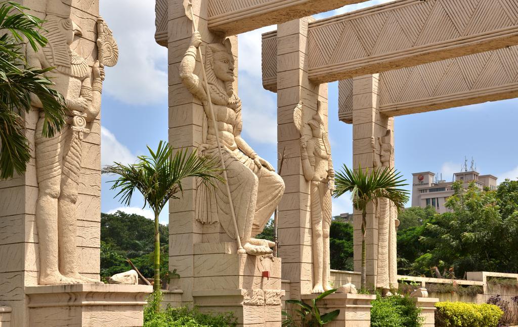 Resort The Corinthians And Club